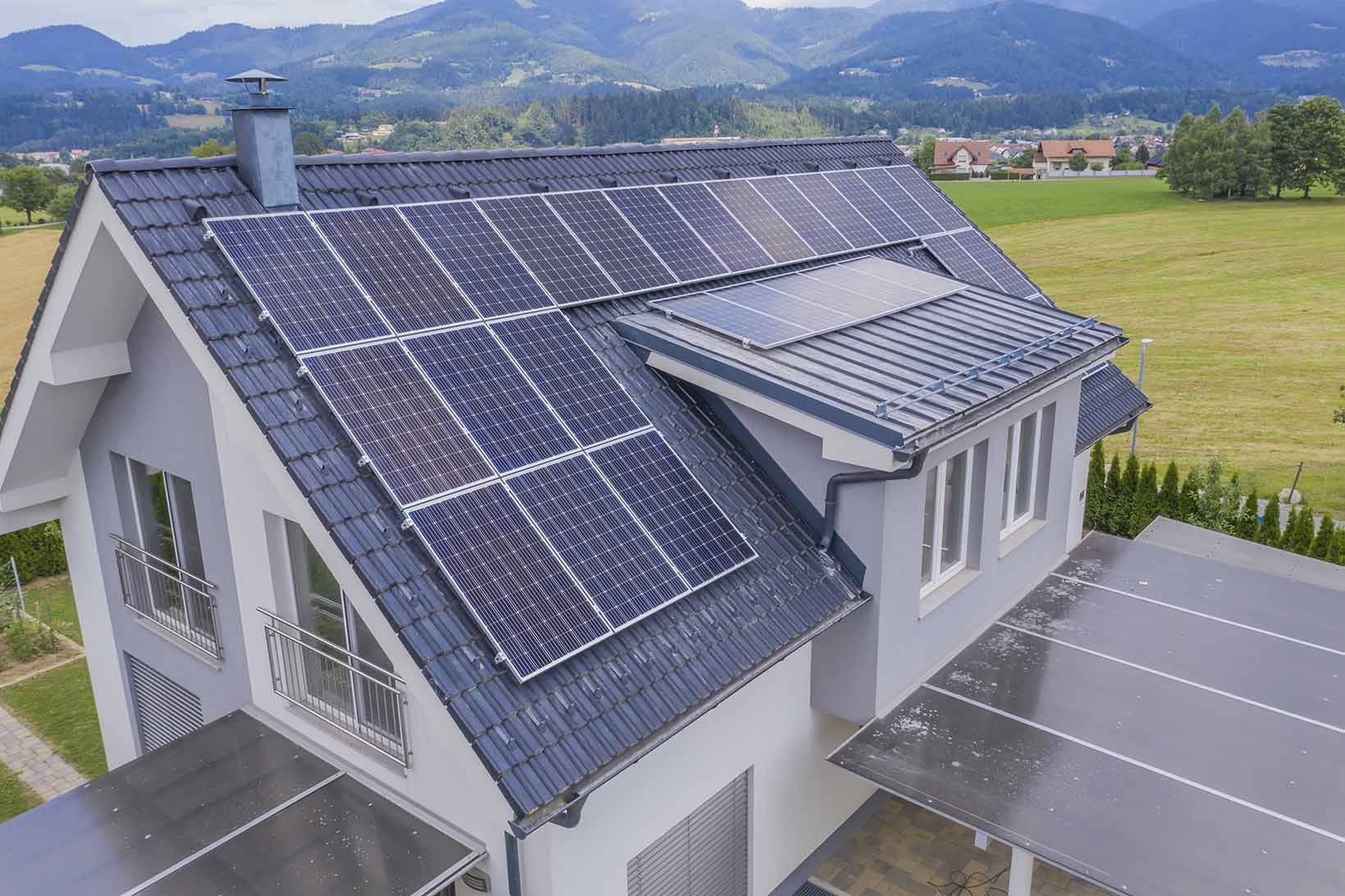 How Much Can Solar Panels Reduce Your Carbon Footprint?